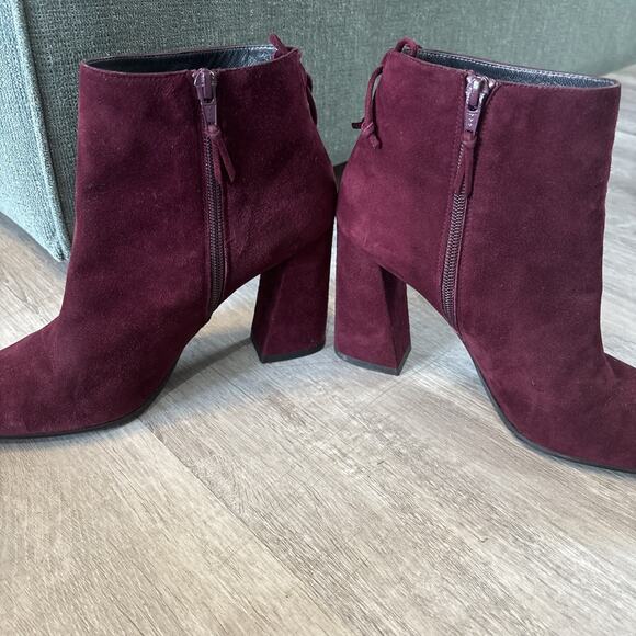 Stuart Weitzman Lofty Bordeaux Wine Suede Ankle Bootie Stiletto Heel Boot 8.5 - Picture 5 of 13